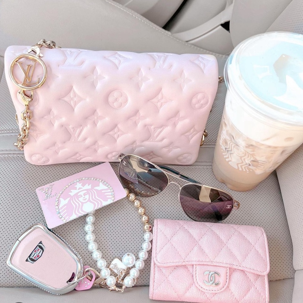 ✨ AUTHENTIC Louis Vuitton Pink Coussin bag